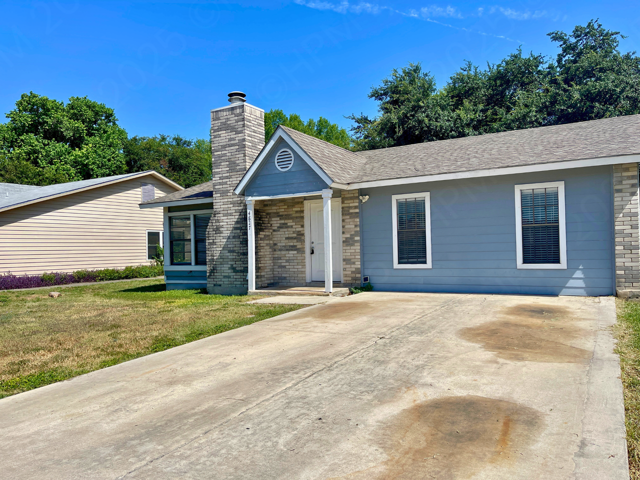 4827 Blue Spruce Dr - Photo 2 of 17