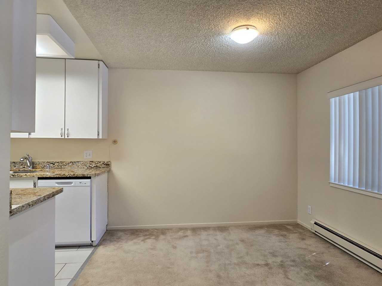 505 Cypress Point Dr #88 - Photo 4 of 10