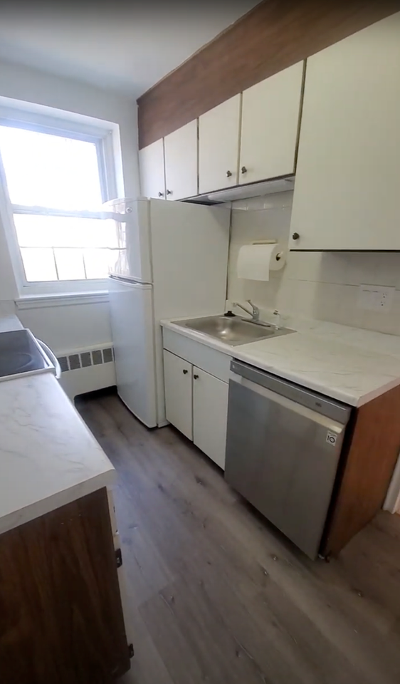 27 Englewood Ave - Photo 7 of 18