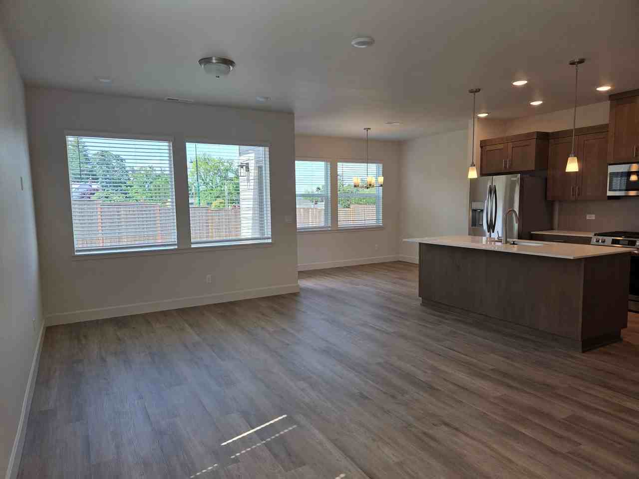 1915 1915 Rosebud - T915 #T915 - Photo 3 of 45