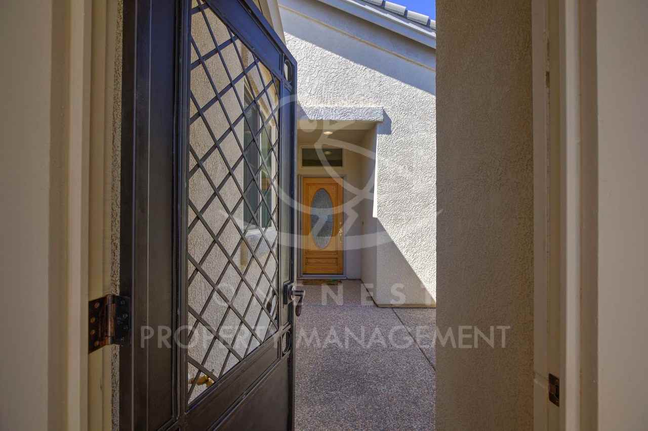 400 Lilypond Ln - Photo 2 of 28