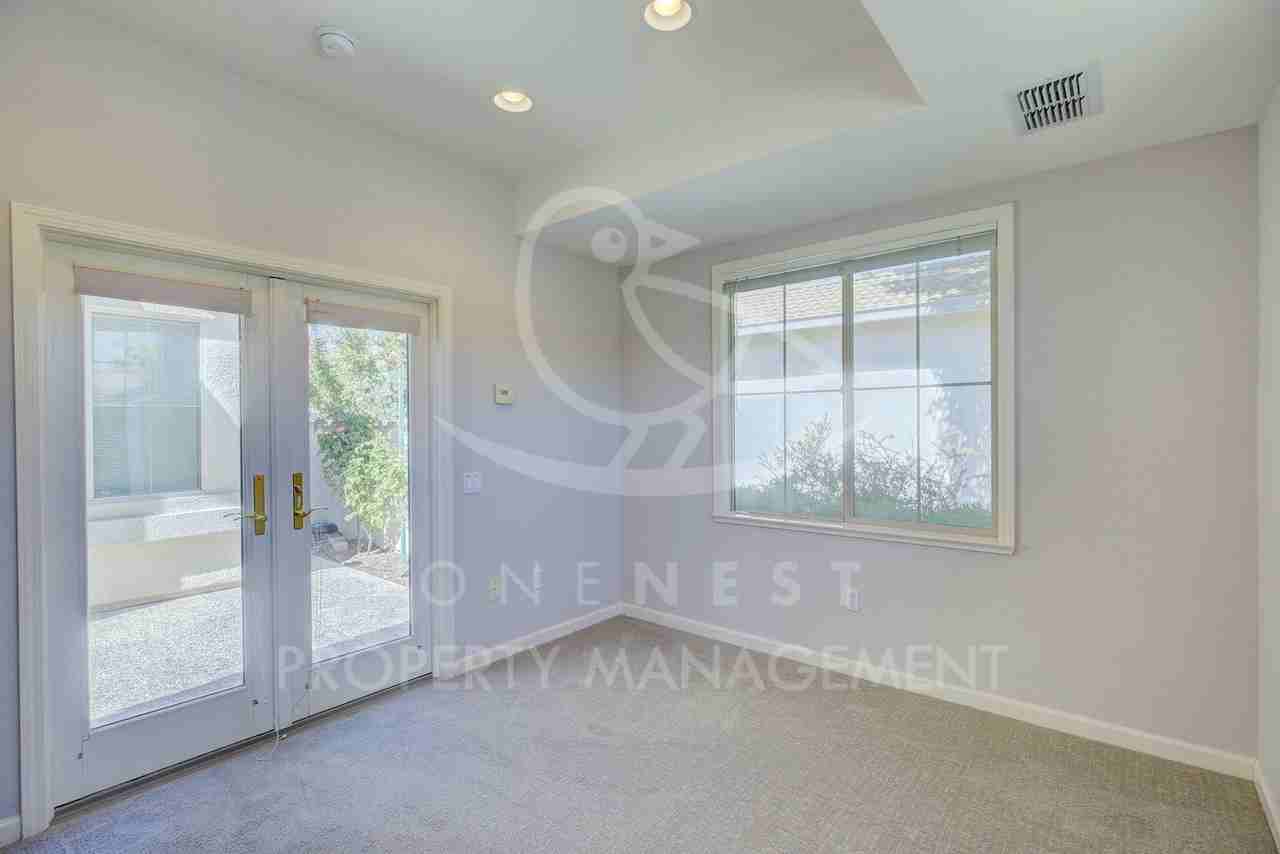 400 Lilypond Ln - Photo 5 of 28