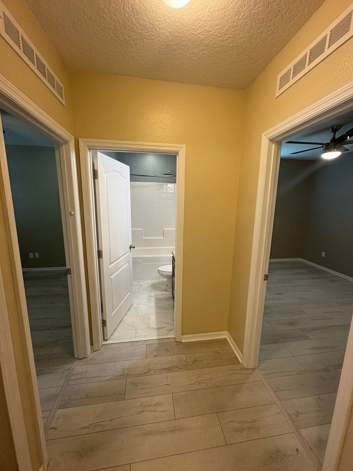 2409 Martins Run - Photo 5 of 24