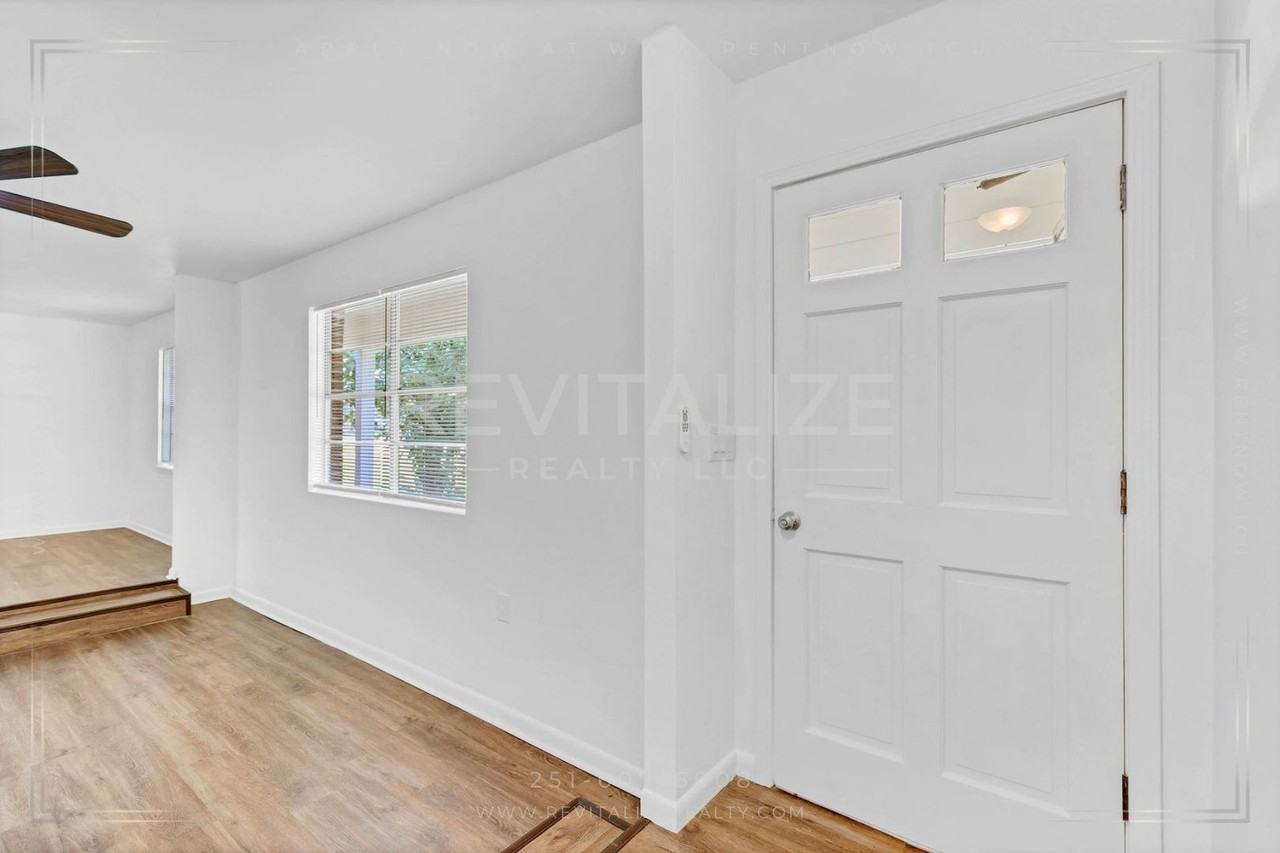 612 Bibb Street - Photo 3 of 32