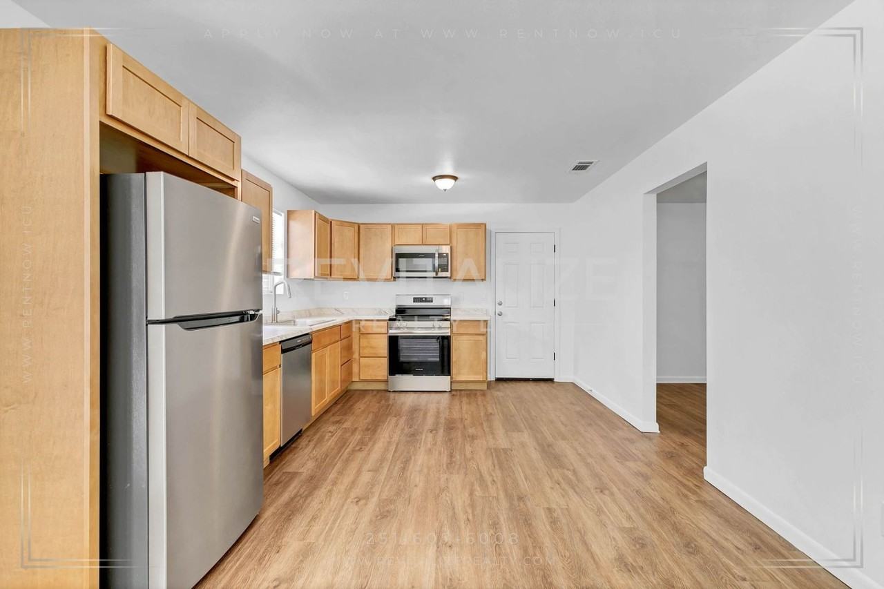 612 Bibb Street - Photo 7 of 32