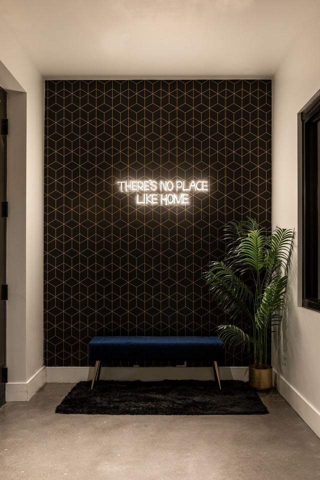 The Common | Luxury Apartments in Phoenix - Photo 6 of 50