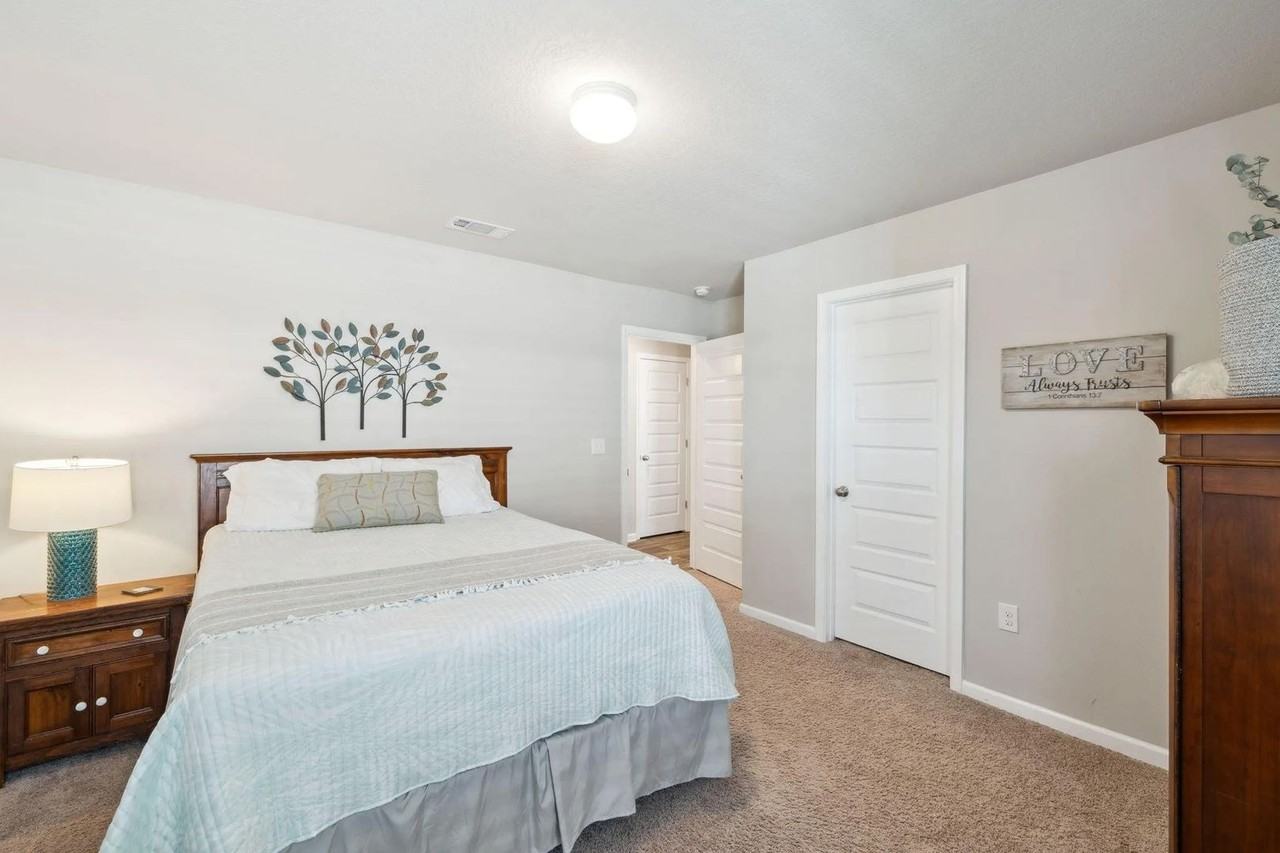 144 American Ct - Photo 6 of 17