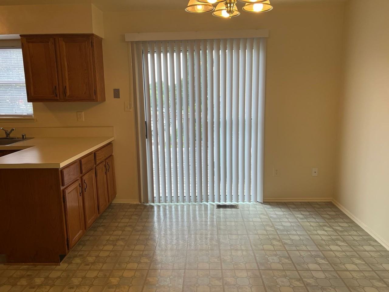 527 Mandolin Ct - Photo 6 of 19