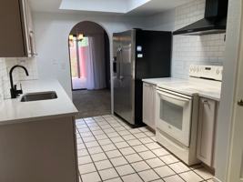 featured image of 206 E Calle Turquesa
