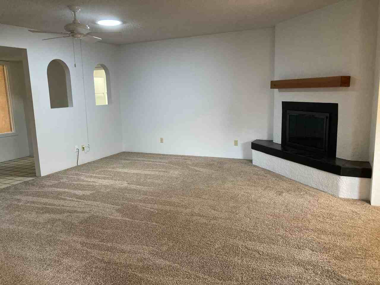 206 E Calle Turquesa - Photo 7 of 17