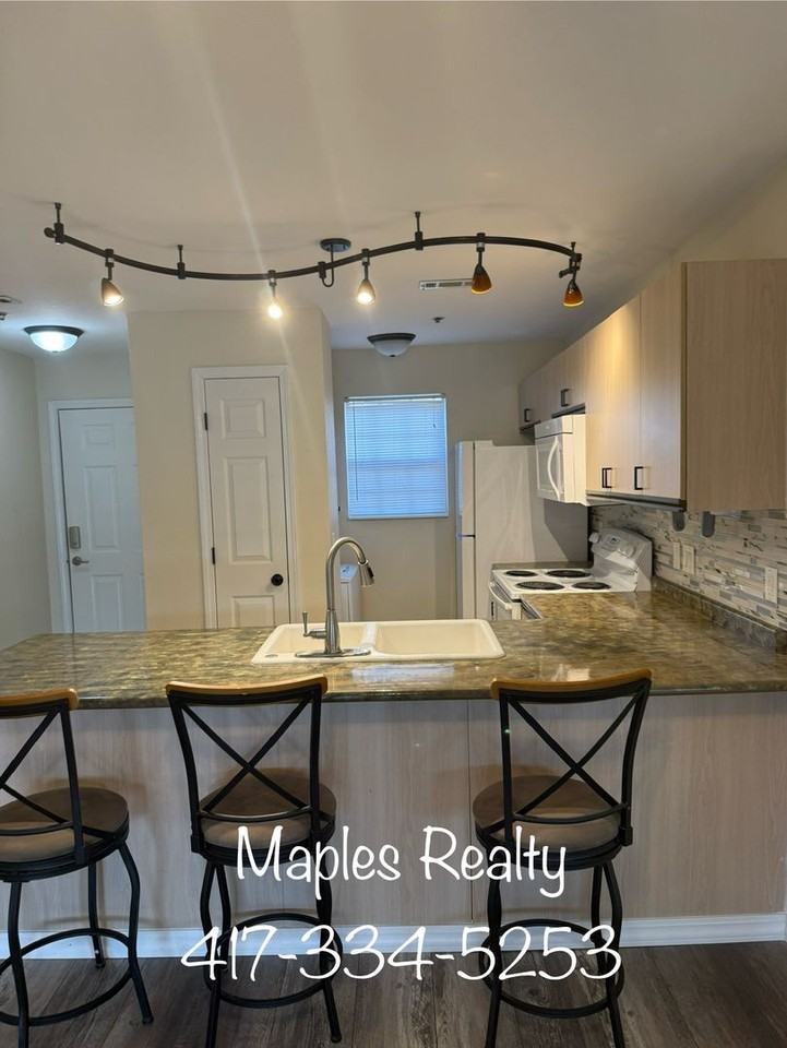 32 Golfshores Dr #9 - Photo 2 of 12