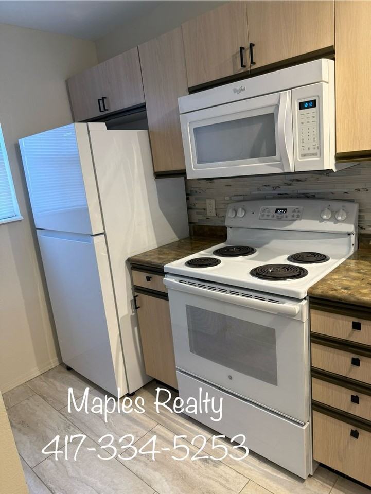 32 Golfshores Dr #9 - Photo 4 of 12