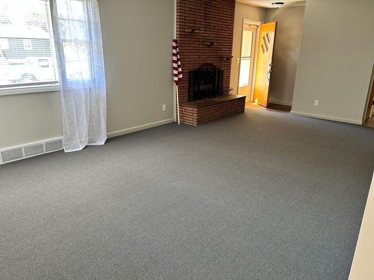 2015 Miles Ave - Photo 3 of 20