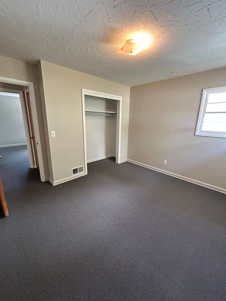 2015 Miles Ave - Photo 6 of 20