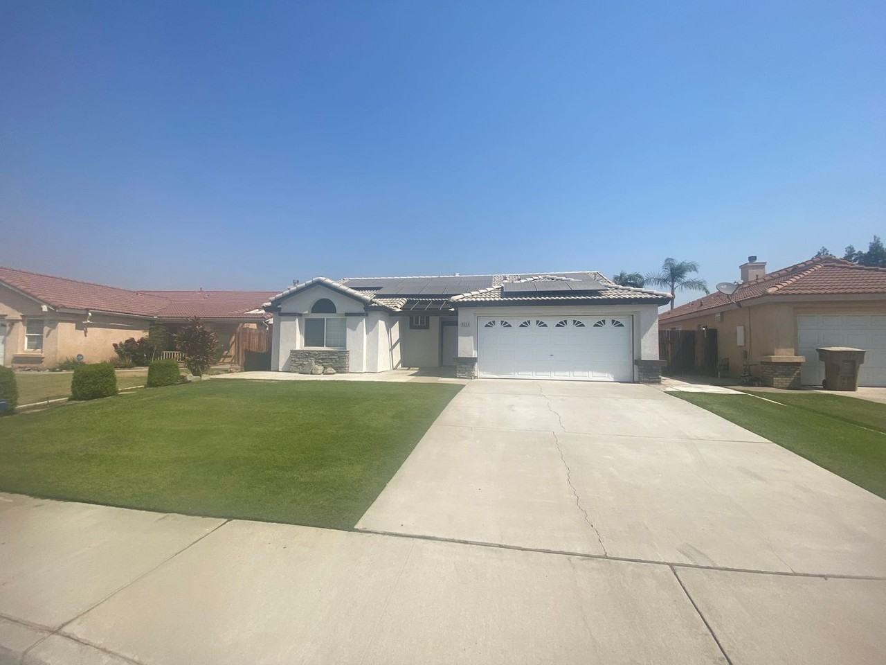 5224 Sierra Caves Ave - Photo 3 of 38