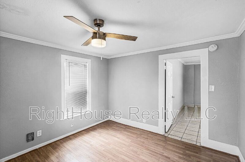 113 South Grove Street #1 - Photo 7 of 16