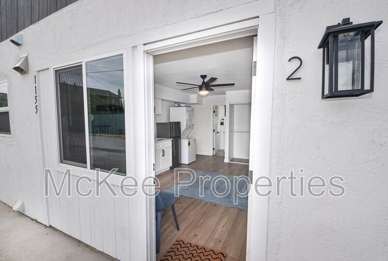 1155 11th St #2 - Photo 2 of 7