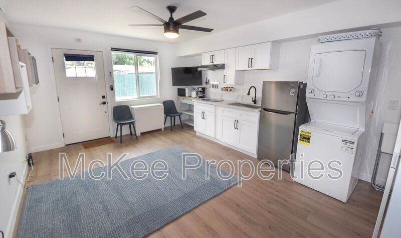 1155 11th St #2 - Photo 4 of 7