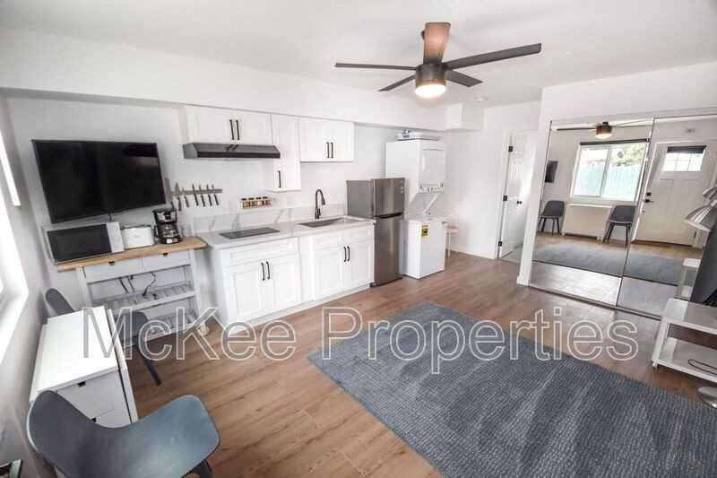 1155 11th St #2 - Photo 5 of 7