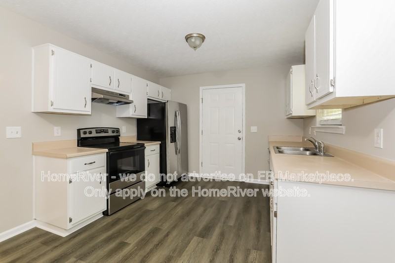 6530 River Hill Drive - Photo 5 of 23