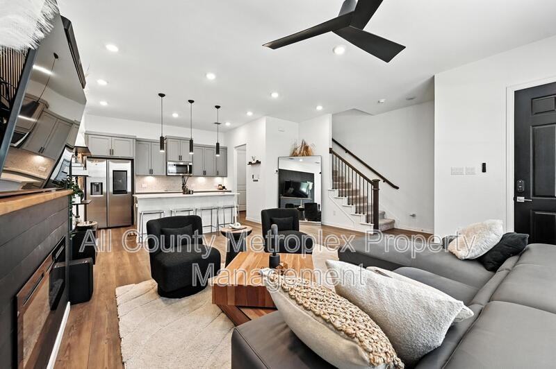 7513 Laburnam Rd - Photo 5 of 23