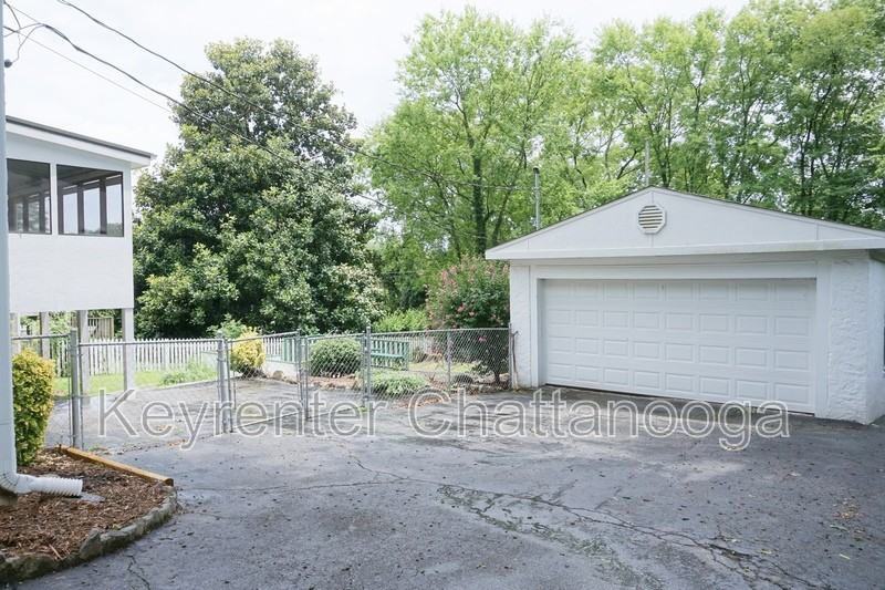 104 Belvoir Avenue - Photo 3 of 26