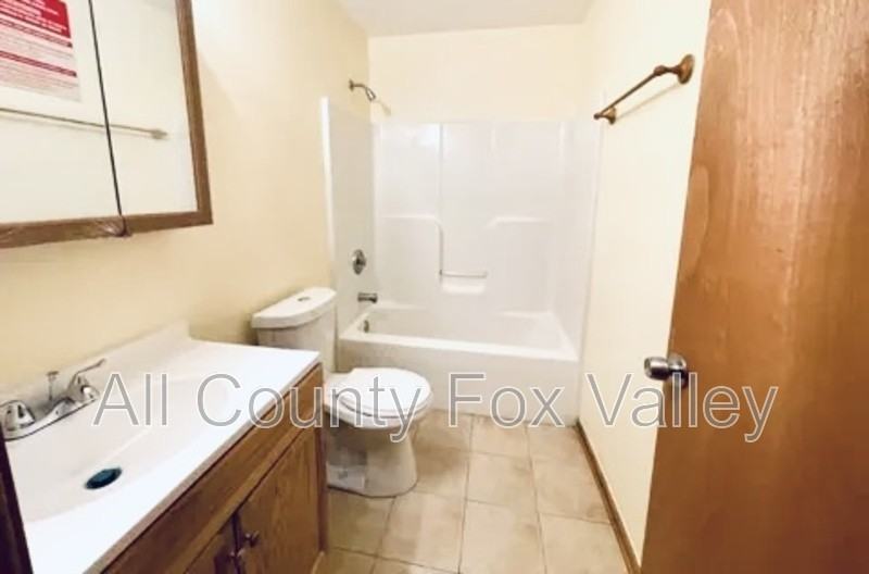 2909 Willow Ln #8 - Photo 6 of 10
