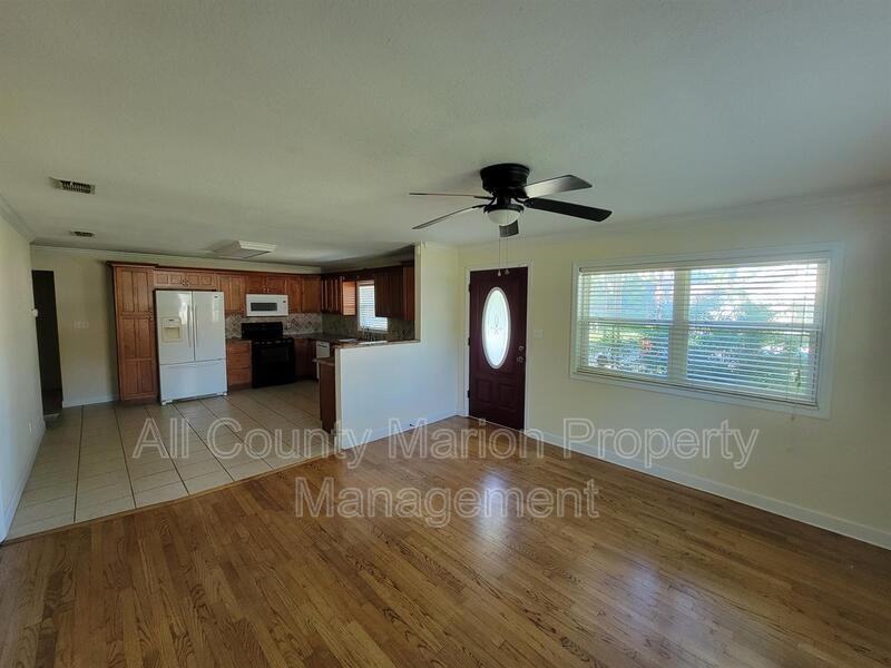 6027 Se Cypress Rd - Photo 3 of 11
