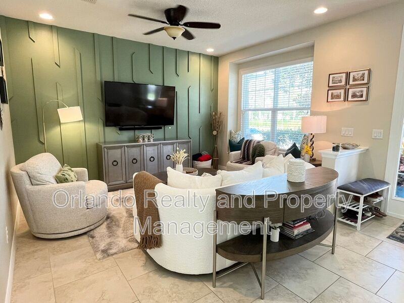 10476 Burrows St - Photo 3 of 21