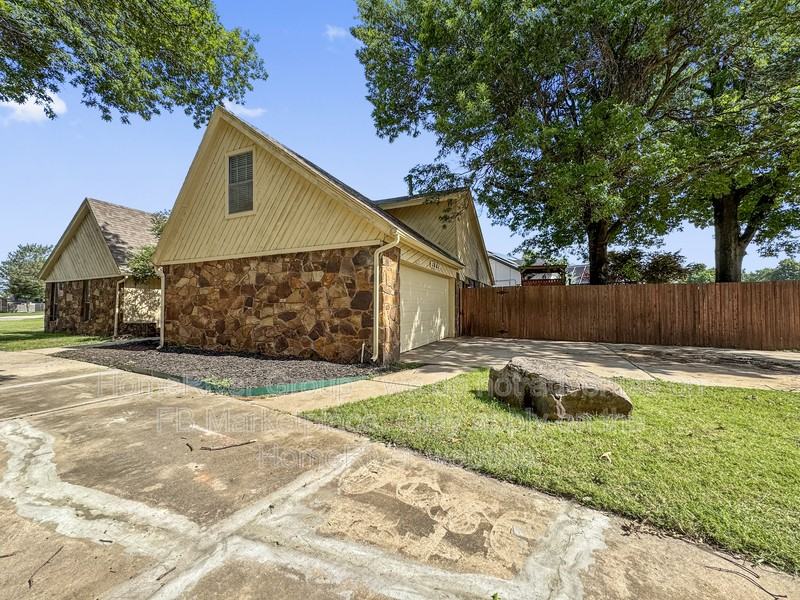 1901 Norwich Cir - Photo 3 of 30