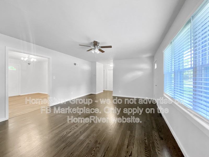 8631 Euclid Ave - Photo 3 of 24