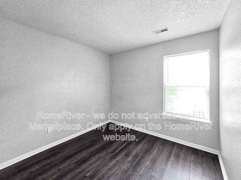 8916 Leffler Ln - Photo 4 of 20