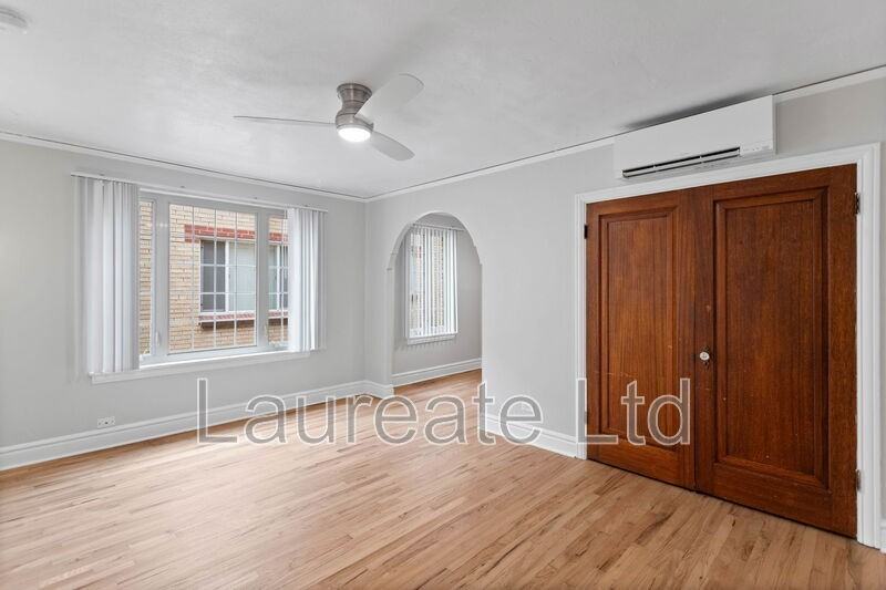 1050 N Pearl St #304 - Photo 2 of 29