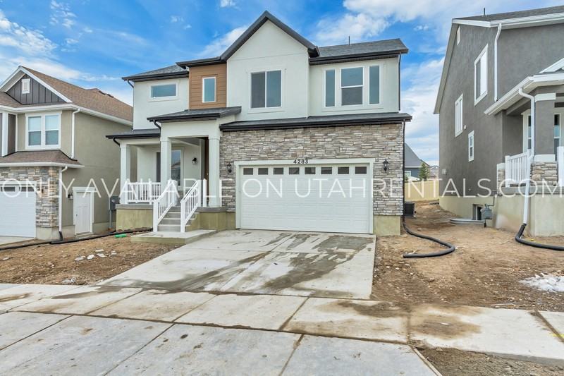 4283 W Gate Keeper Dr - Photo 2 of 41