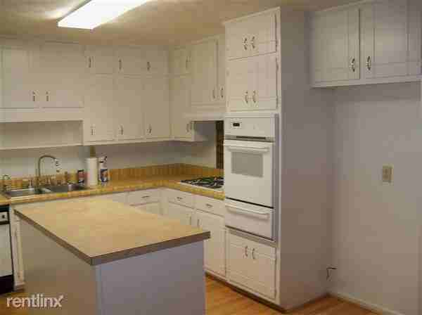 2015 Gibralter Way - Photo 3 of 9