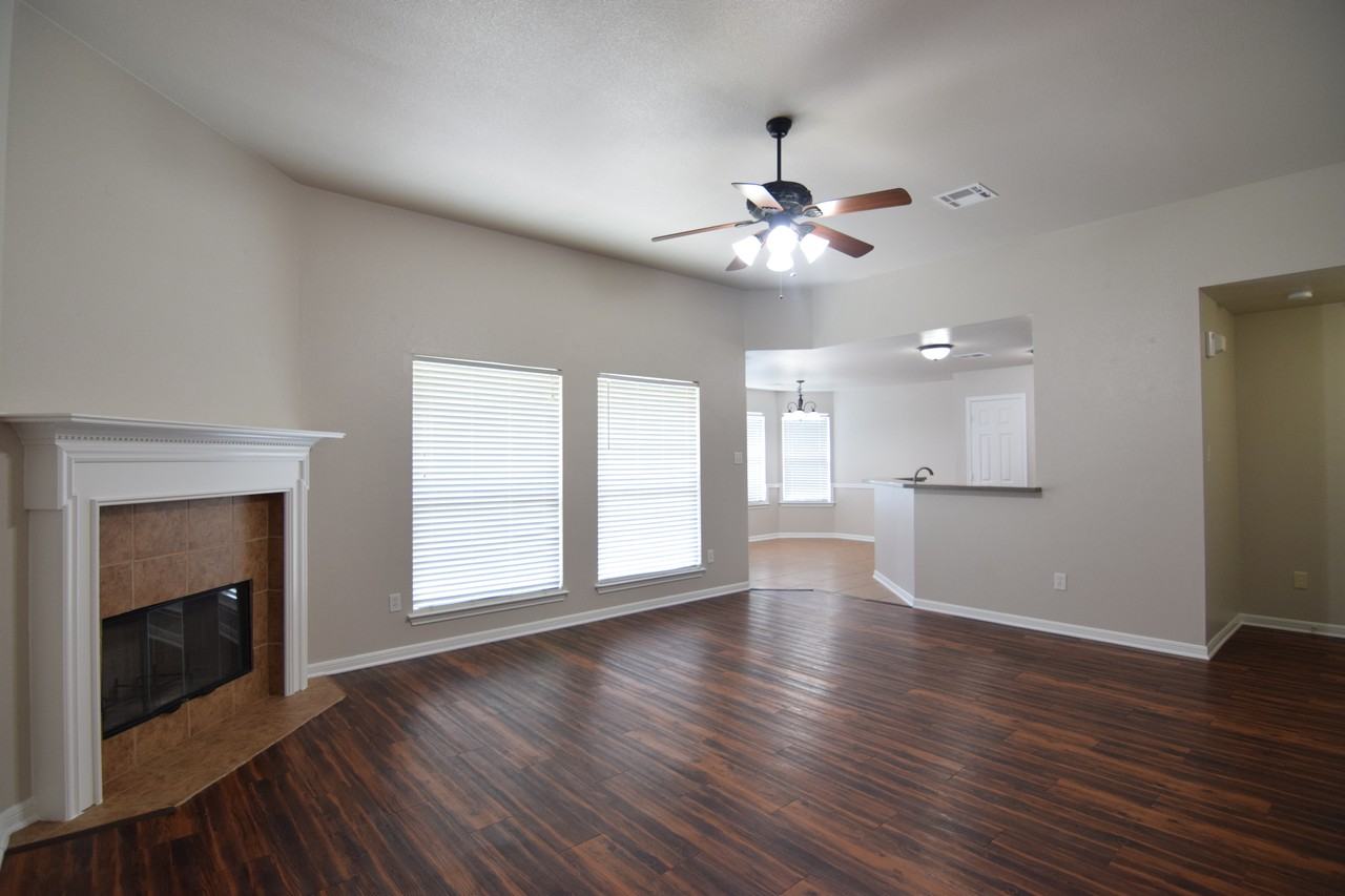 5619 Fair Hill Dr - Photo 6 of 20