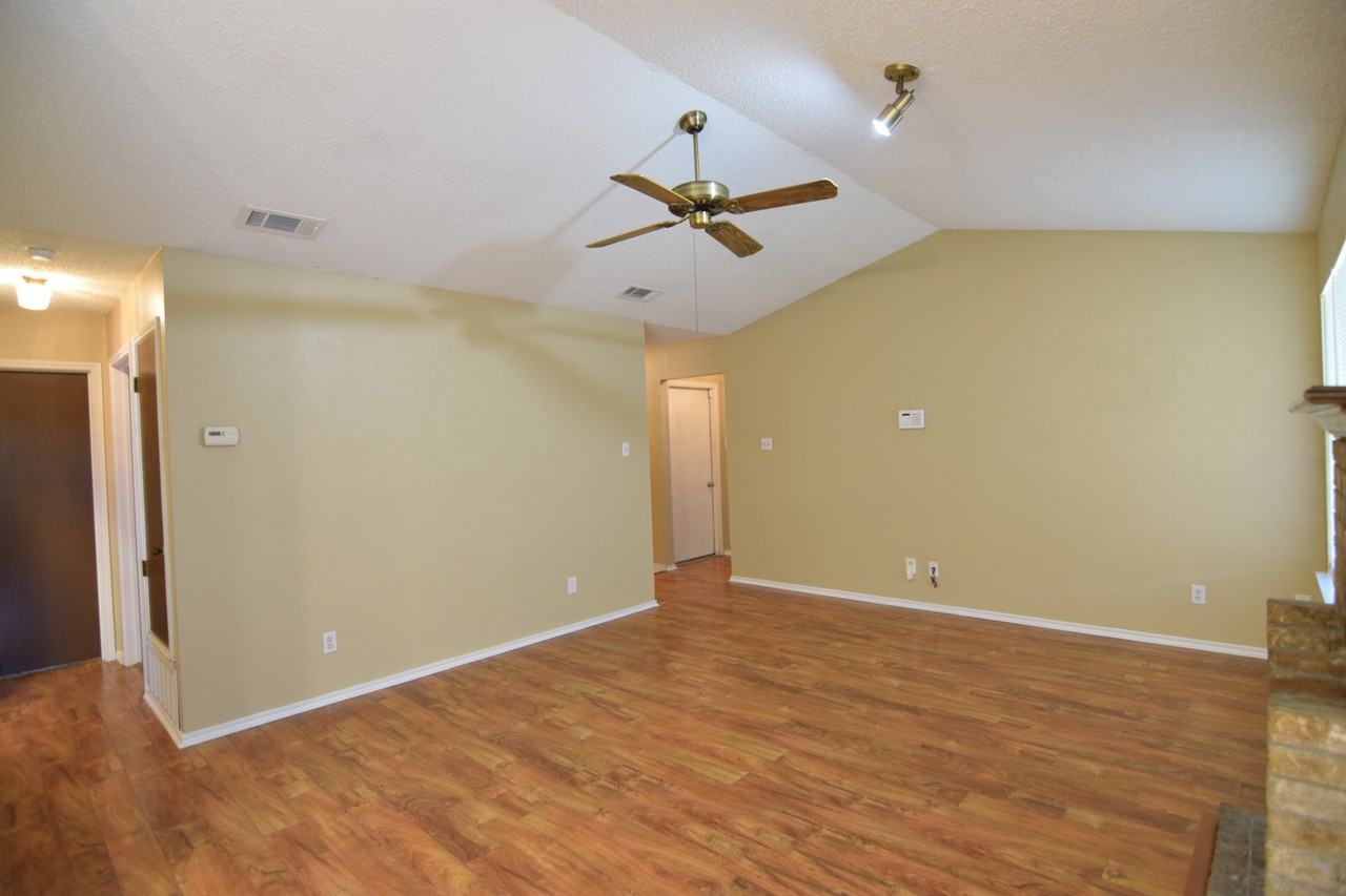 2502 Savage Dr - Photo 7 of 20