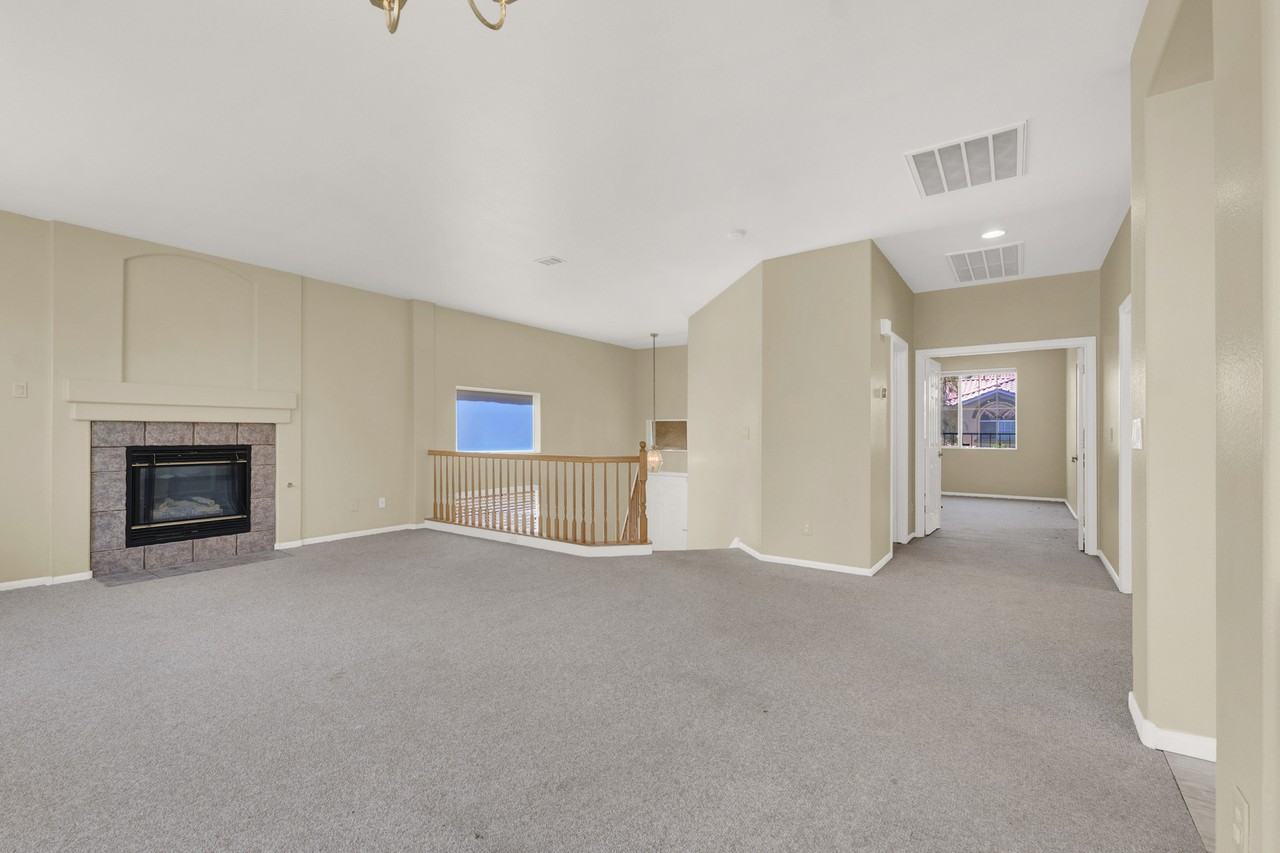 224 Emerald Vista Way - Photo 4 of 22