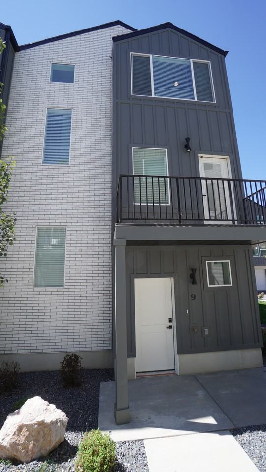 2925 S Highwayste #9 - Photo 2 of 26