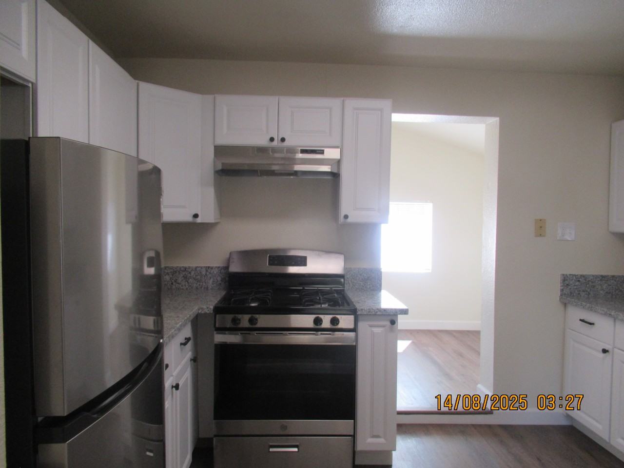 5125 Meyers St - Photo 3 of 14