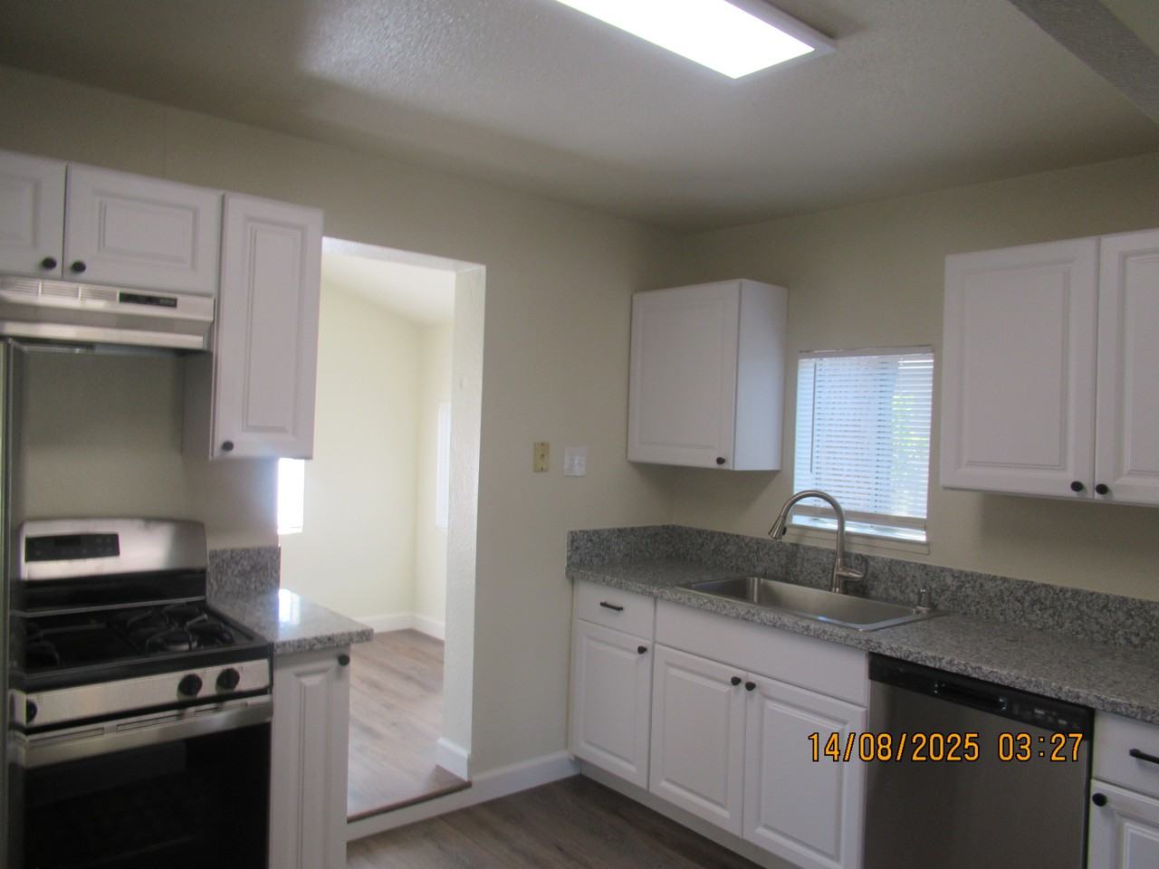 5125 Meyers St - Photo 2 of 14