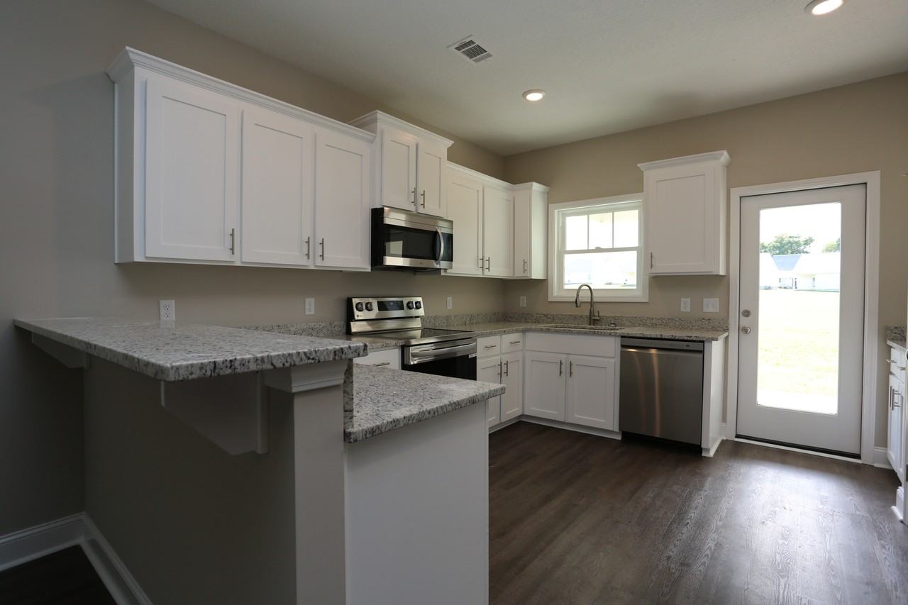 121 Avalon Trce - Photo 2 of 17