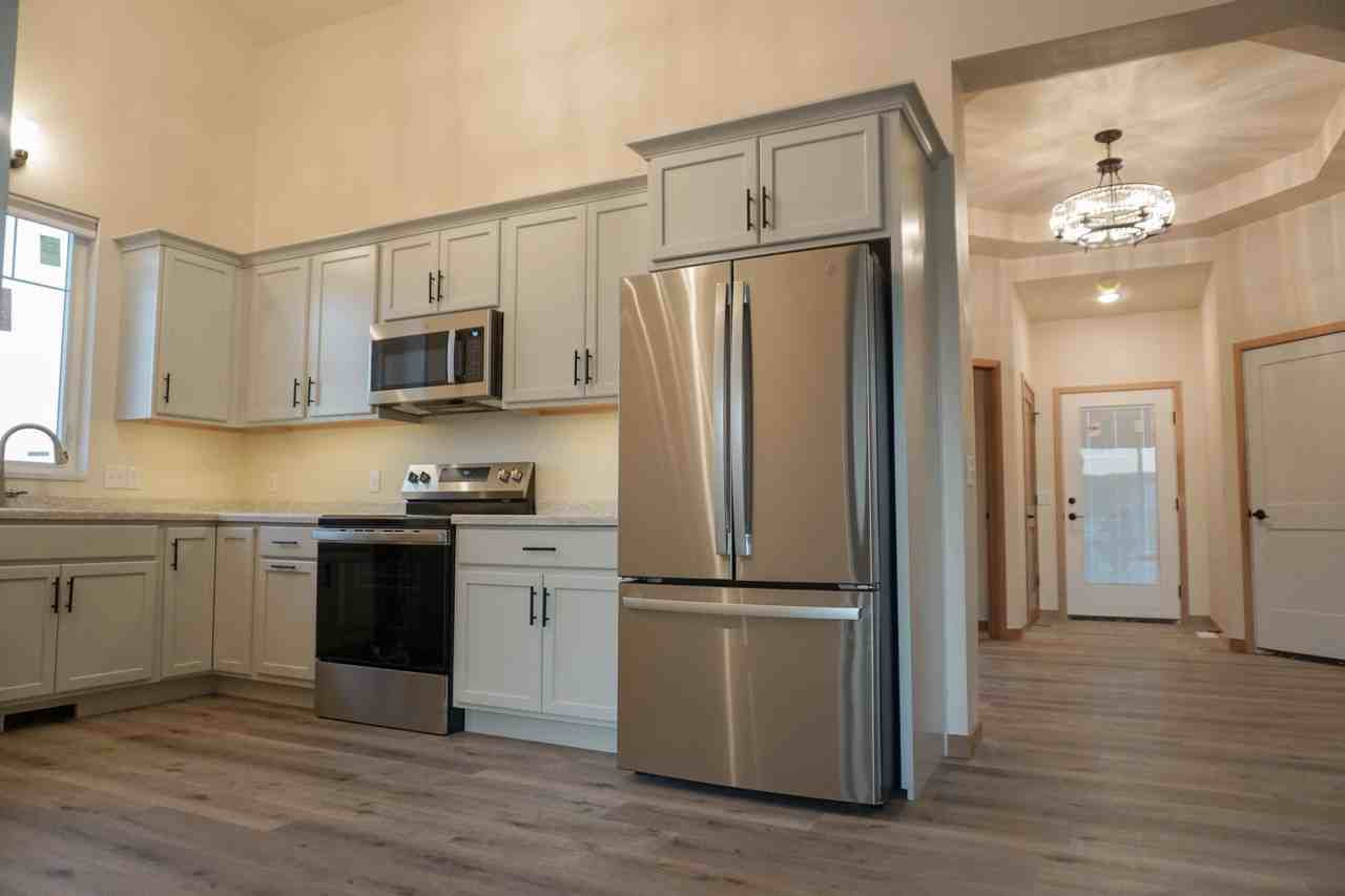 2670 Princeton Dr #NA - Photo 3 of 19