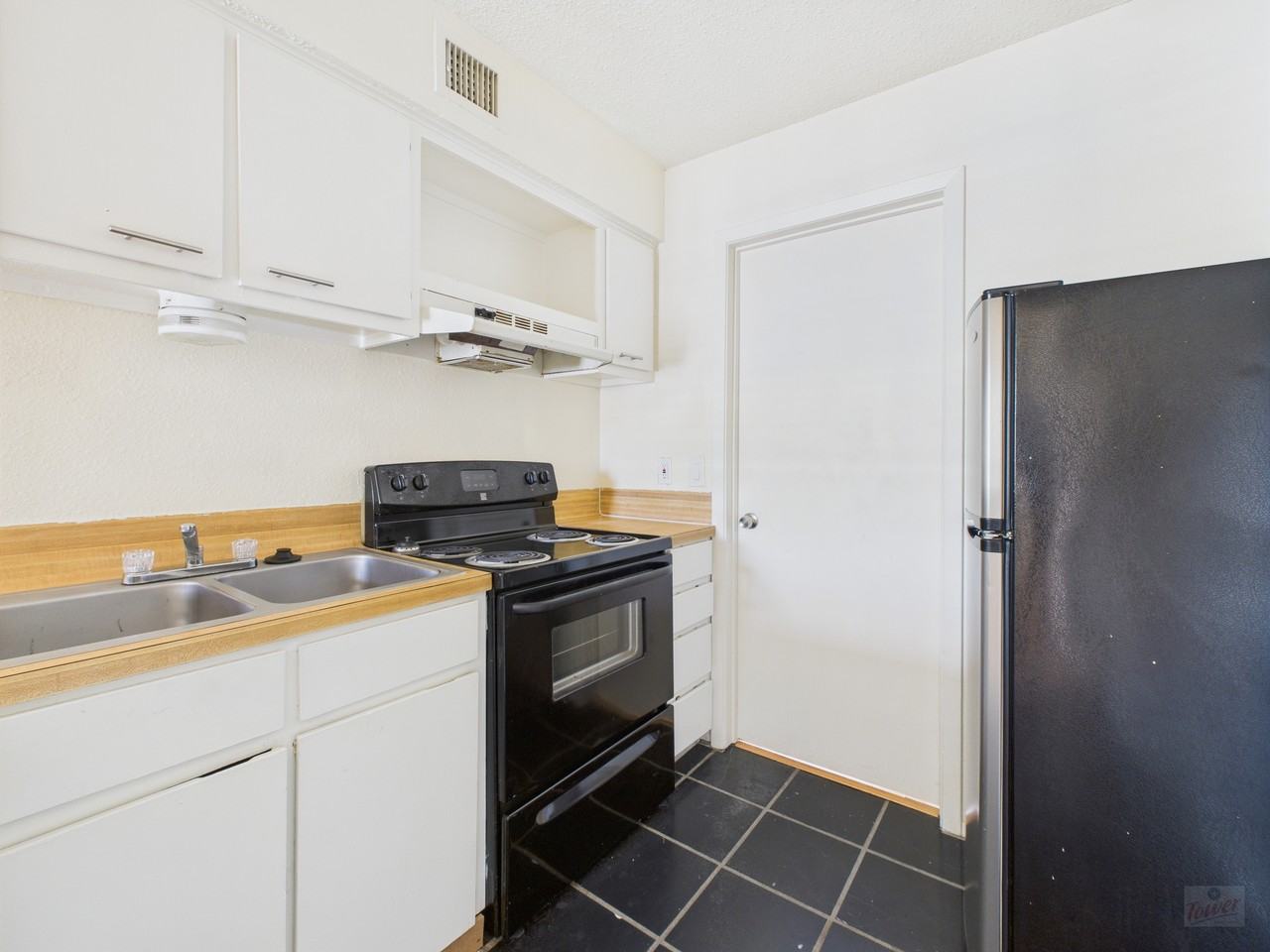 3000 Guadalupe St - Photo 4 of 11