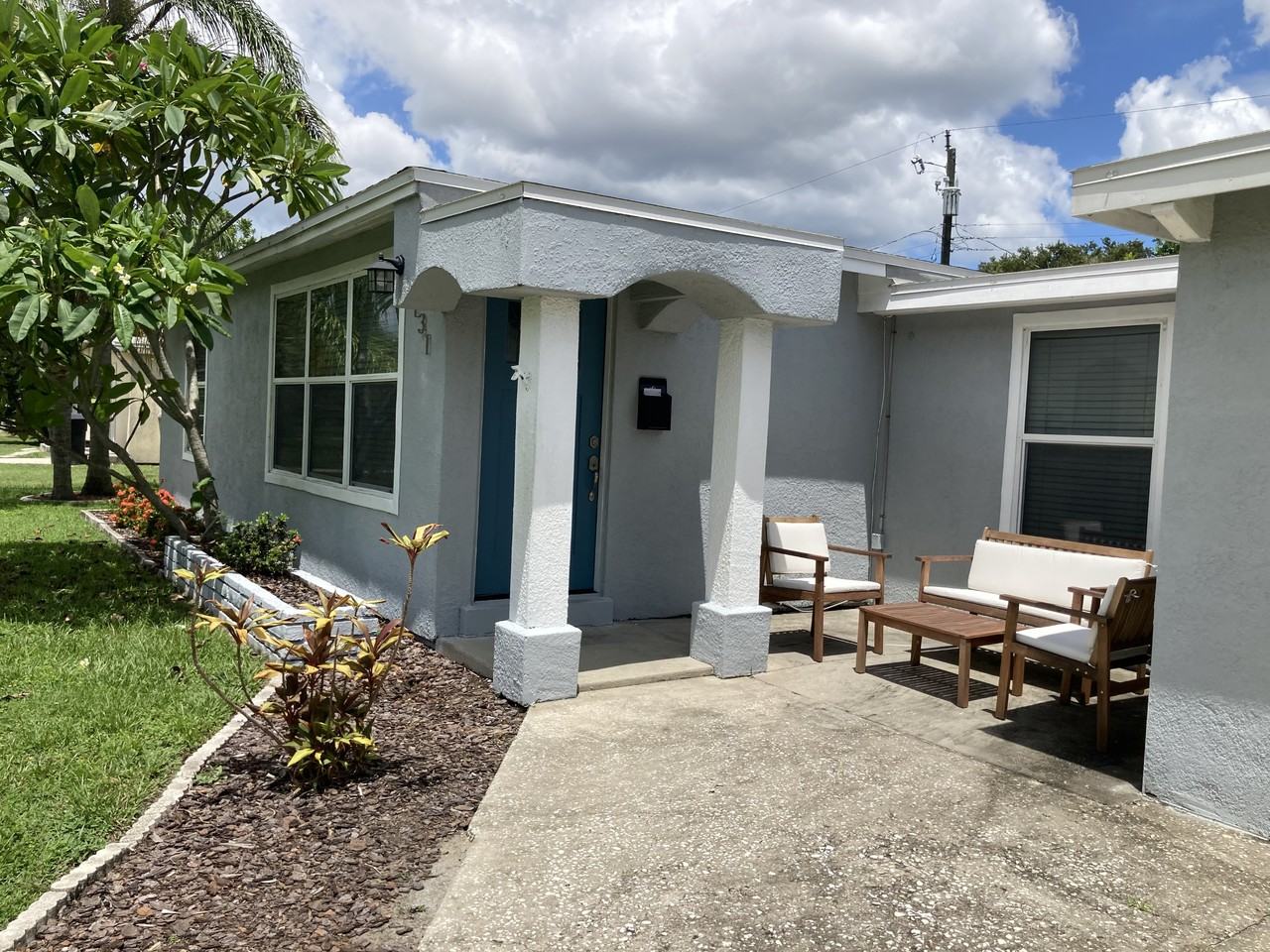 7131 Orpine Dr N - Photo 2 of 41