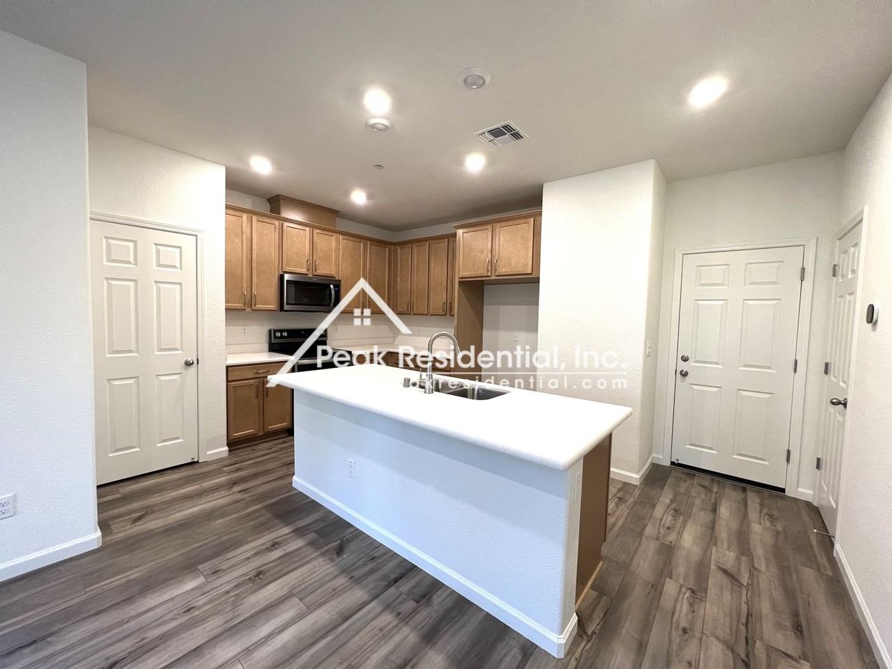 7963 Arcadia Drive - Photo 5 of 27