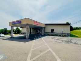 featured image of 18 Sportsman Dr