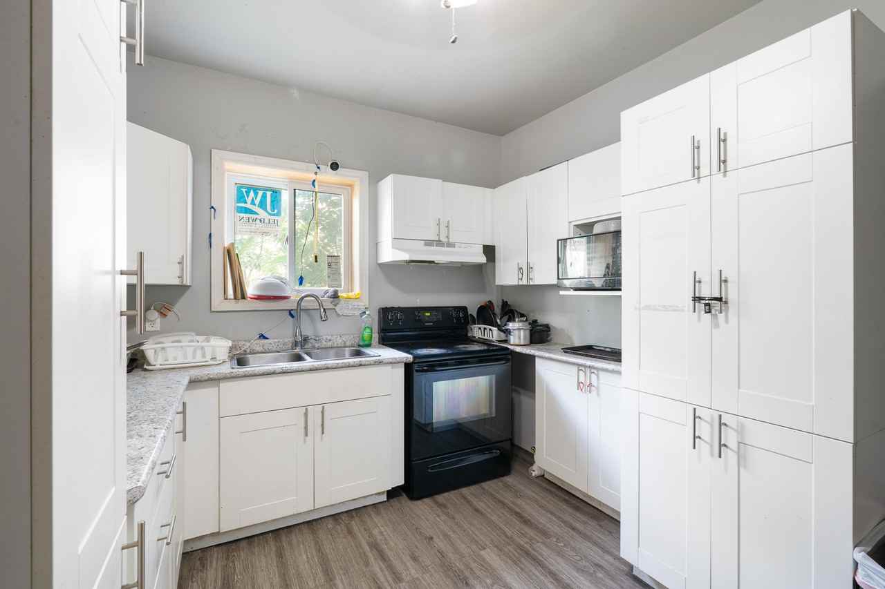 385 Askin Avenue - Photo 3 of 37