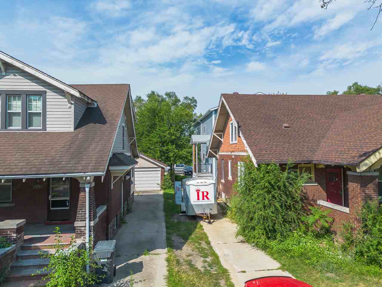 385 Askin Avenue - Photo 7 of 37