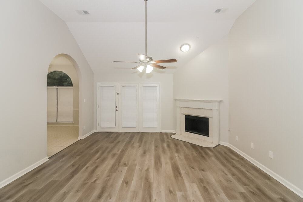 636 Old River Cv - Photo 4 of 17